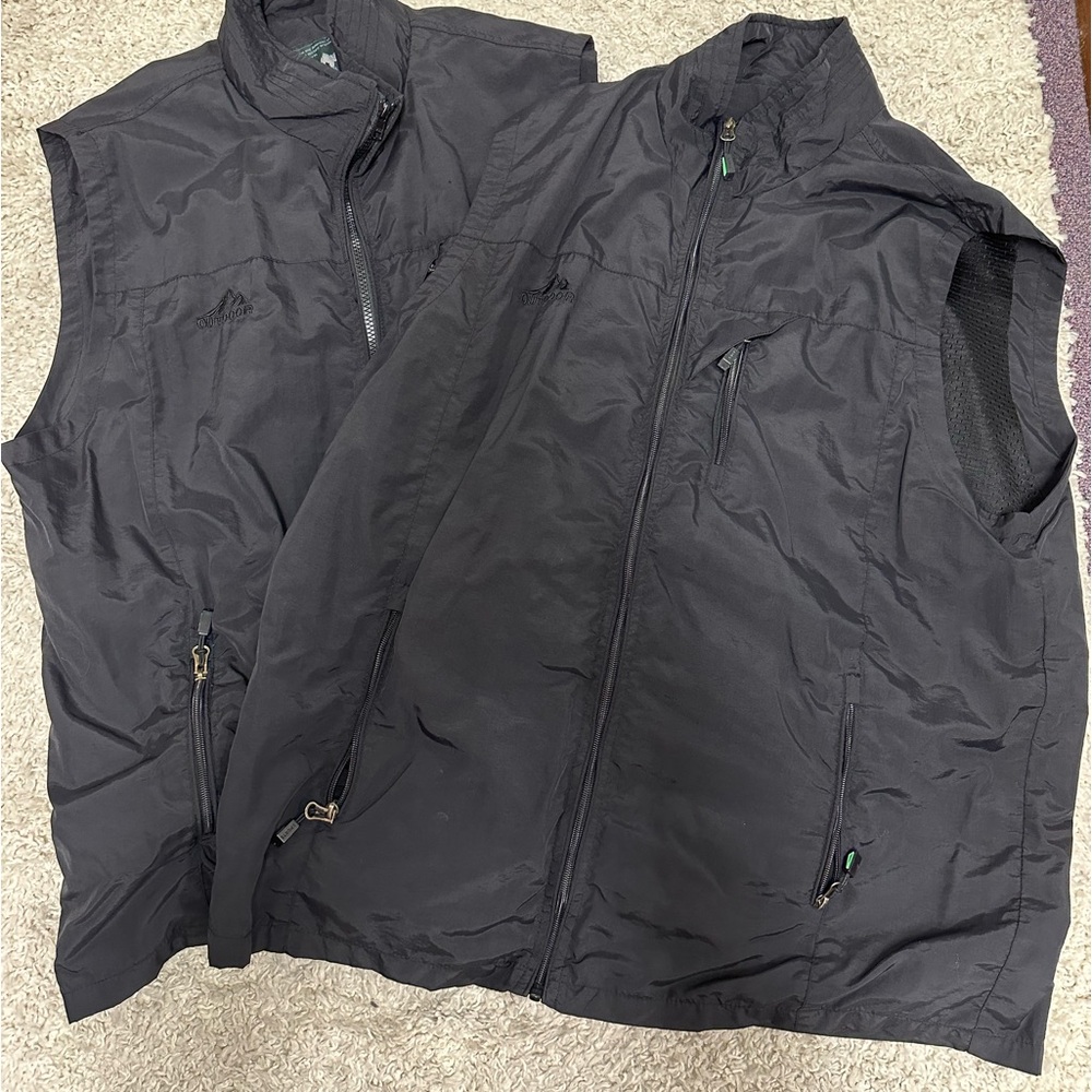Men’s sleeveless jackets